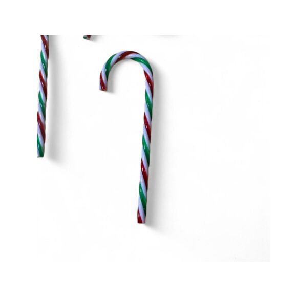 Red White & Green Plastic Candy Cane Christmas Ornaments Lot Of 28 - Picture 2 of 4